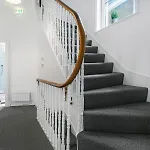 Pass The Keys Elegant Getaway House In Vibrant Clapham Juction