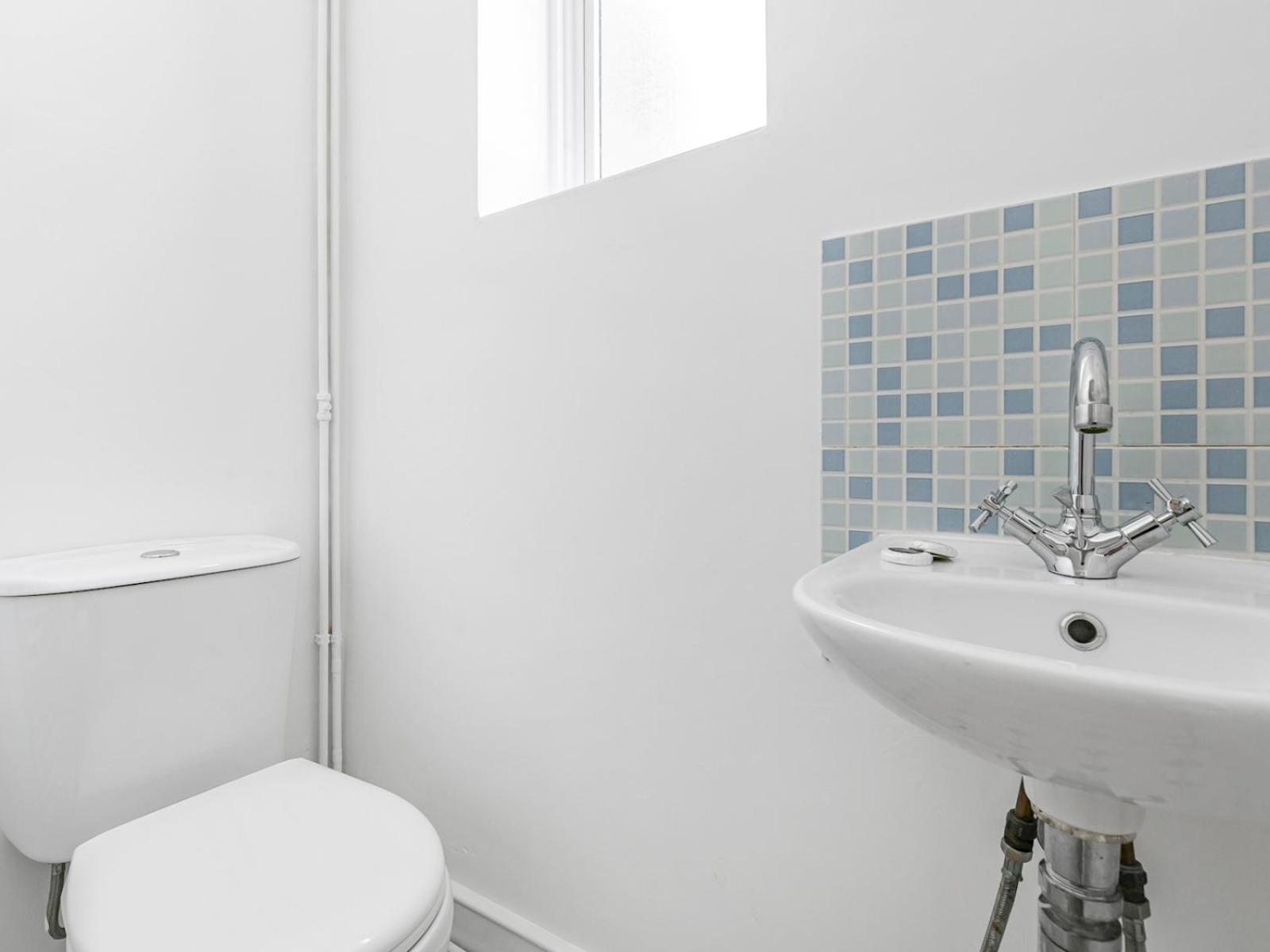 Pass The Keys Elegant Getaway House In Vibrant Clapham Juction Holiday home London