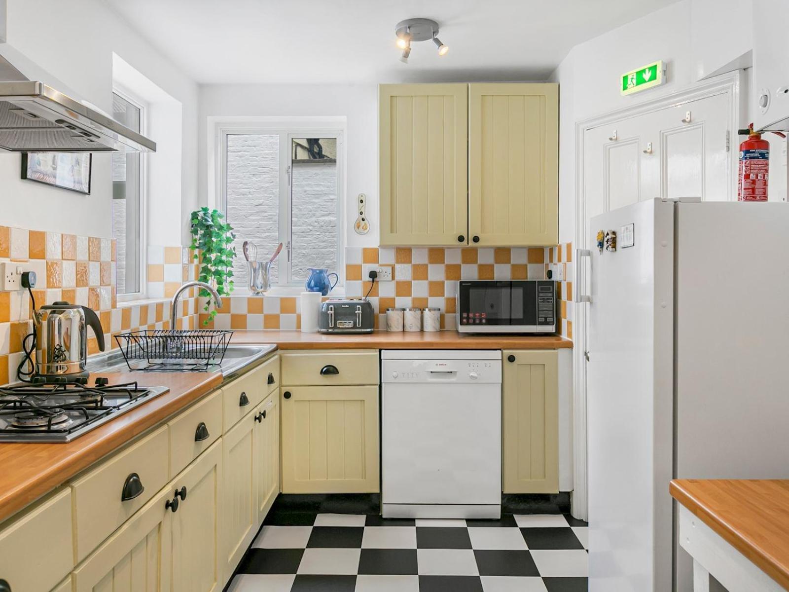 Casa vacanze Pass The Keys Elegant Getaway House In Vibrant Clapham Juction