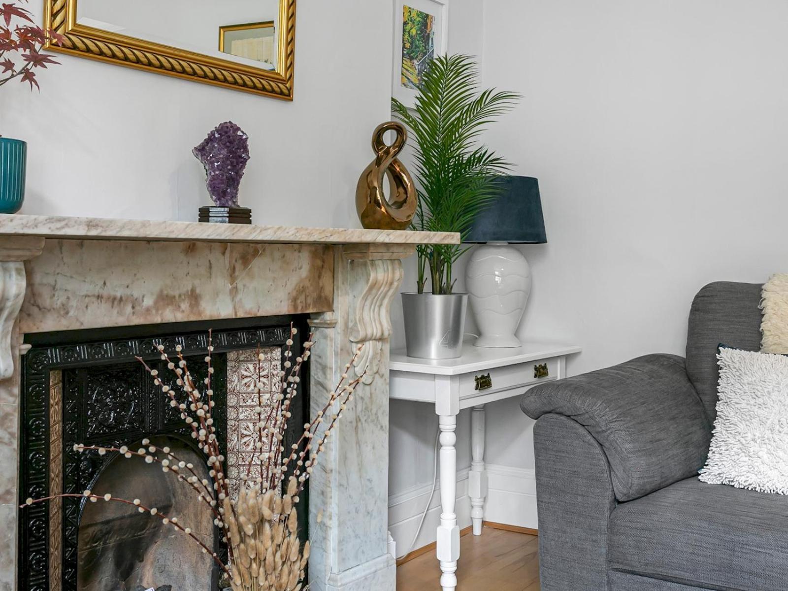 Pass The Keys Elegant Getaway House In Vibrant Clapham Juction Casa vacanze Londra